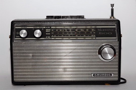 Αποτέλεσμα εικόνας για παλιο ραδιοφωνο τρανζίστορ